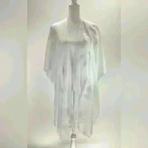 OS SWEET MAGNOLIA Women Cover Up Robe Beach Top White Floral A20 One Size